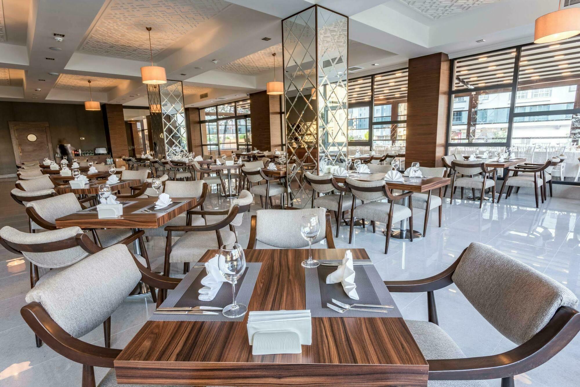 Shimall Hotel Газиантеп Екстериор снимка